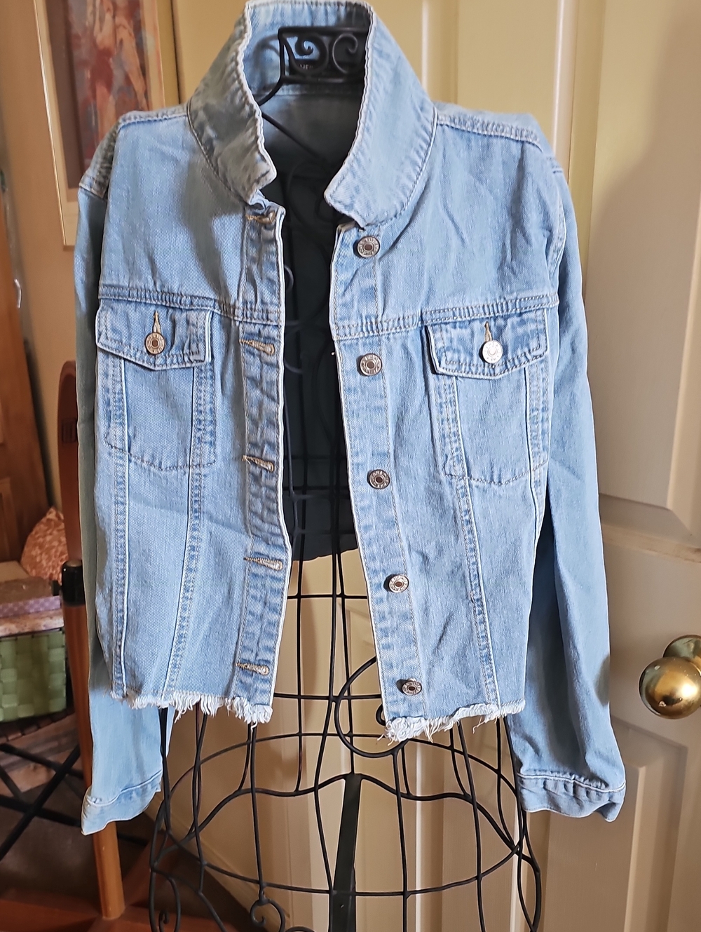 SHEIN Light Blue Cropped Denim Jacket